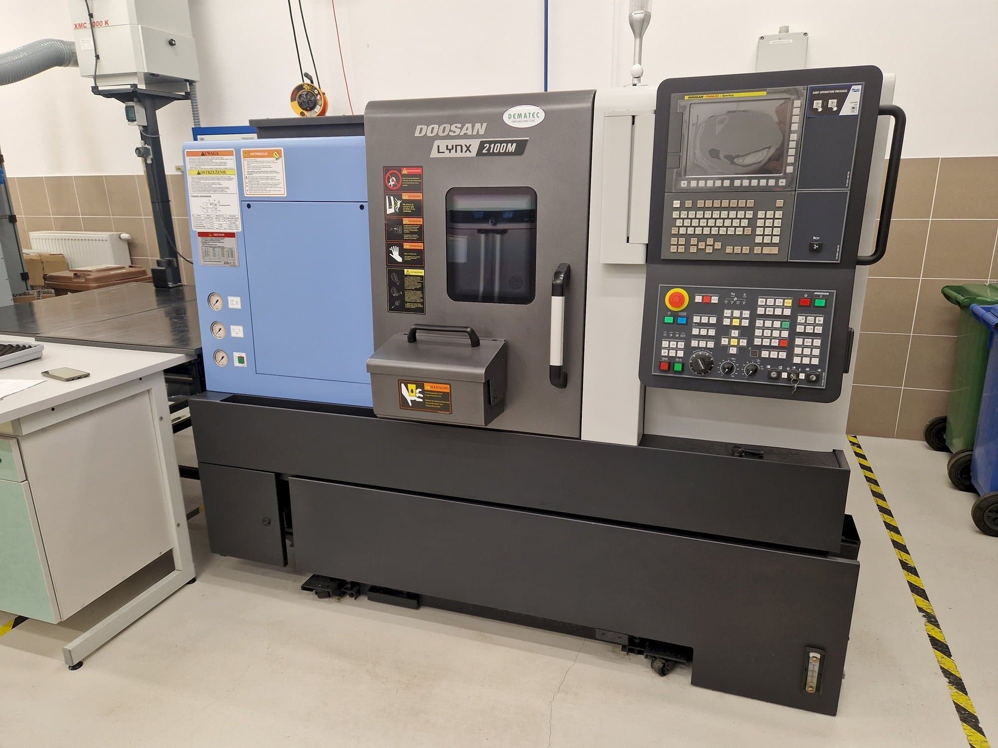 Front view of Doosan Lynx 2100ME machine