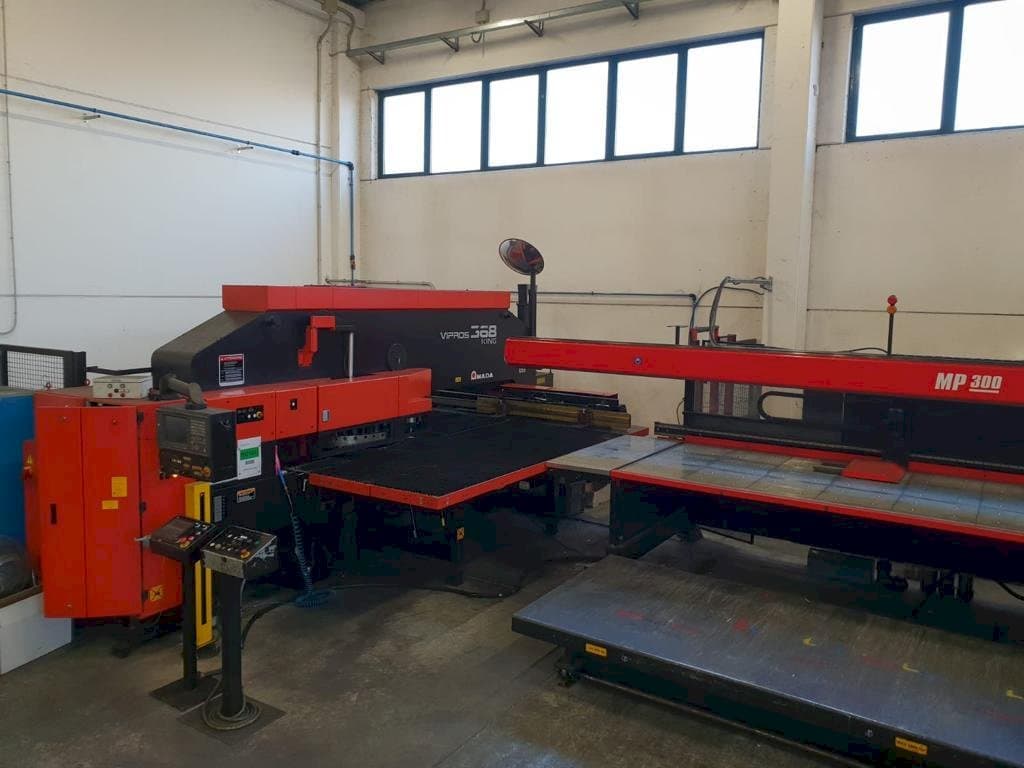 Front view of AMADA VIPROS 368 KING machine