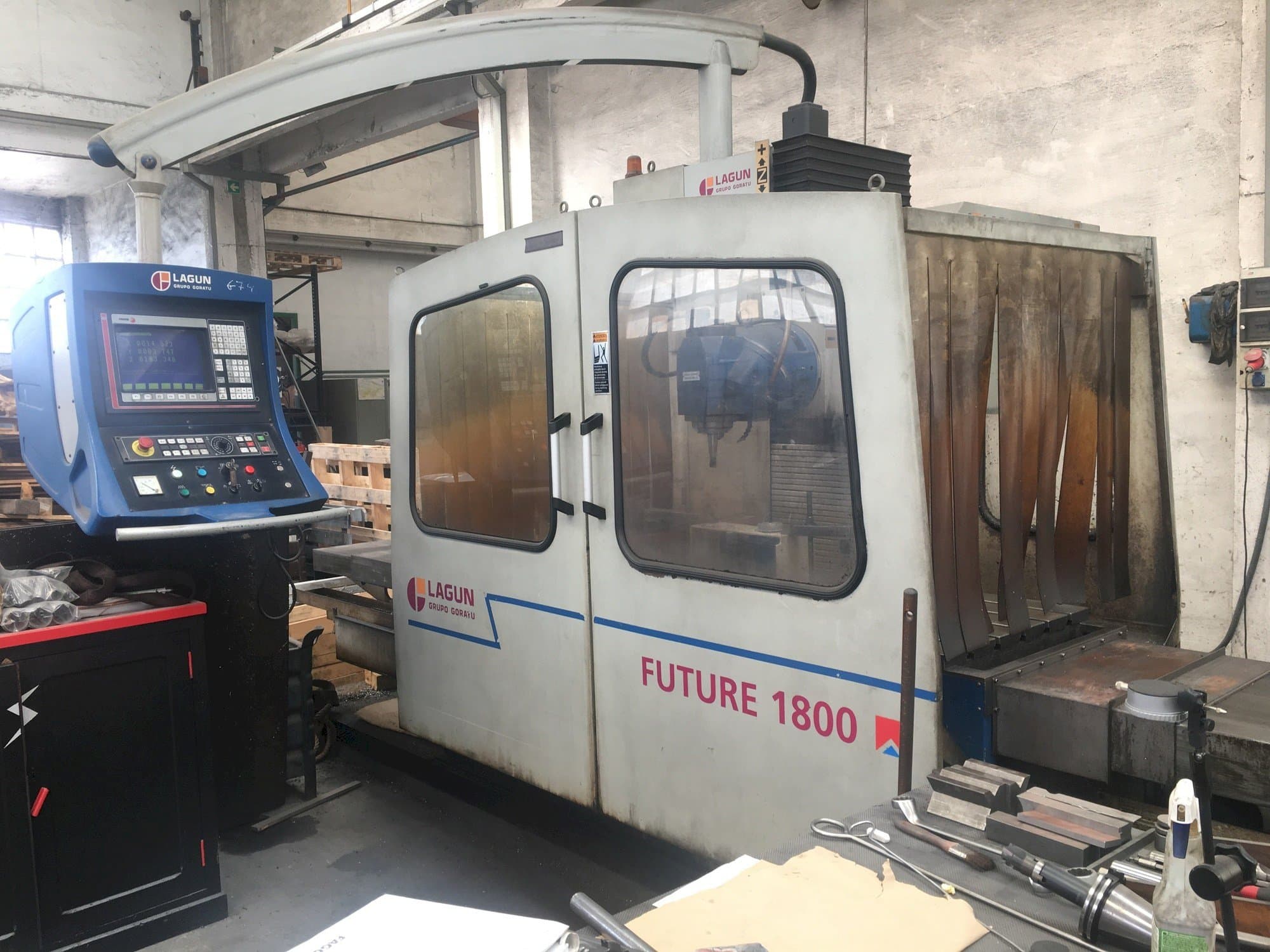 Front view of LAGUN Future 1800  machine