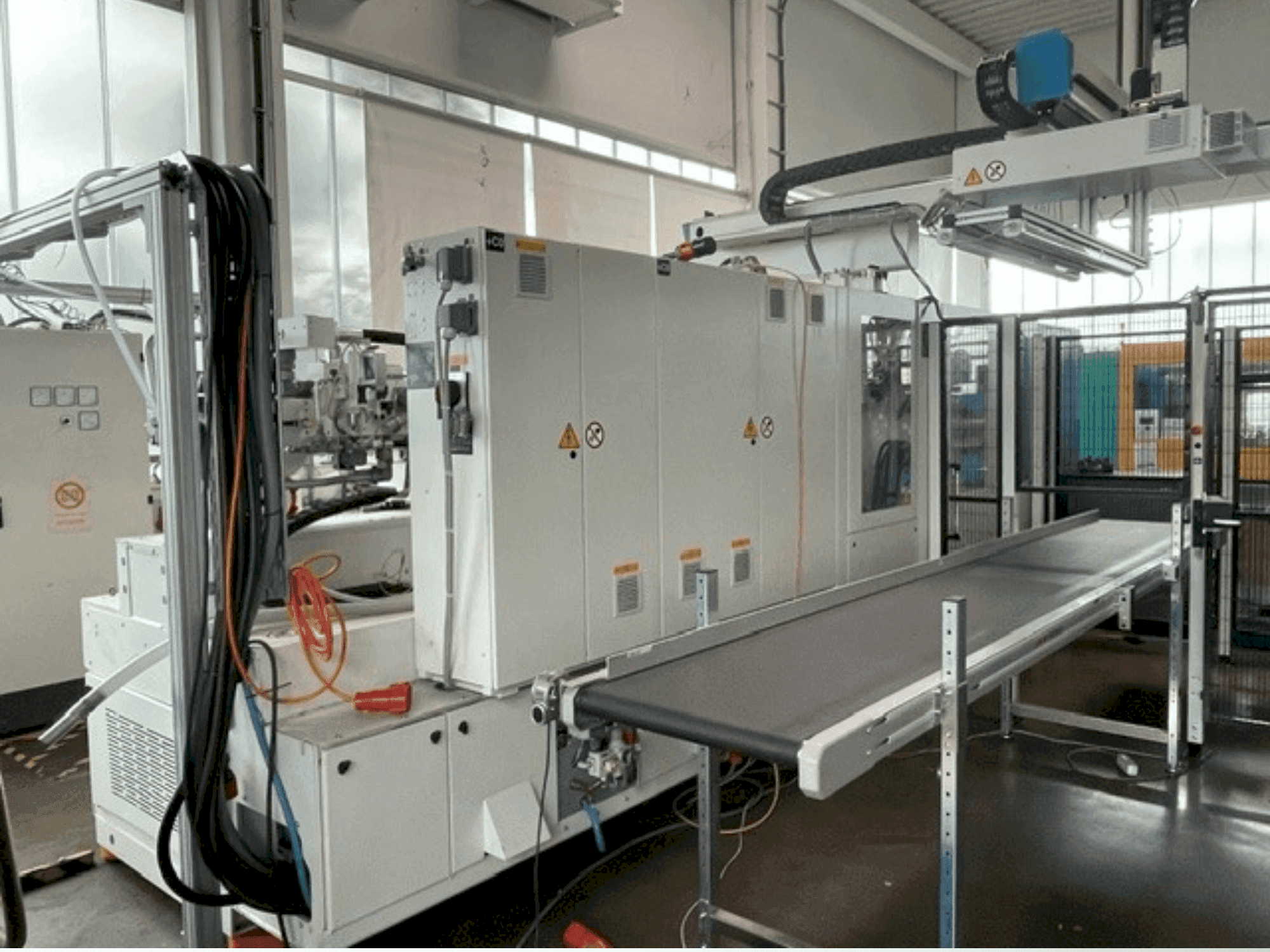 Front view of Krauss Maffei 300-1400 CX MC6  machine