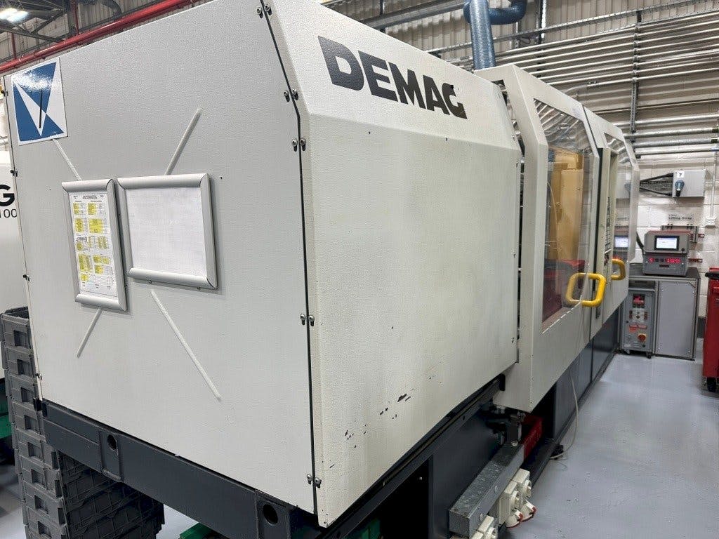 Left side view of DEMAG Ergotech System 1100-200  machine