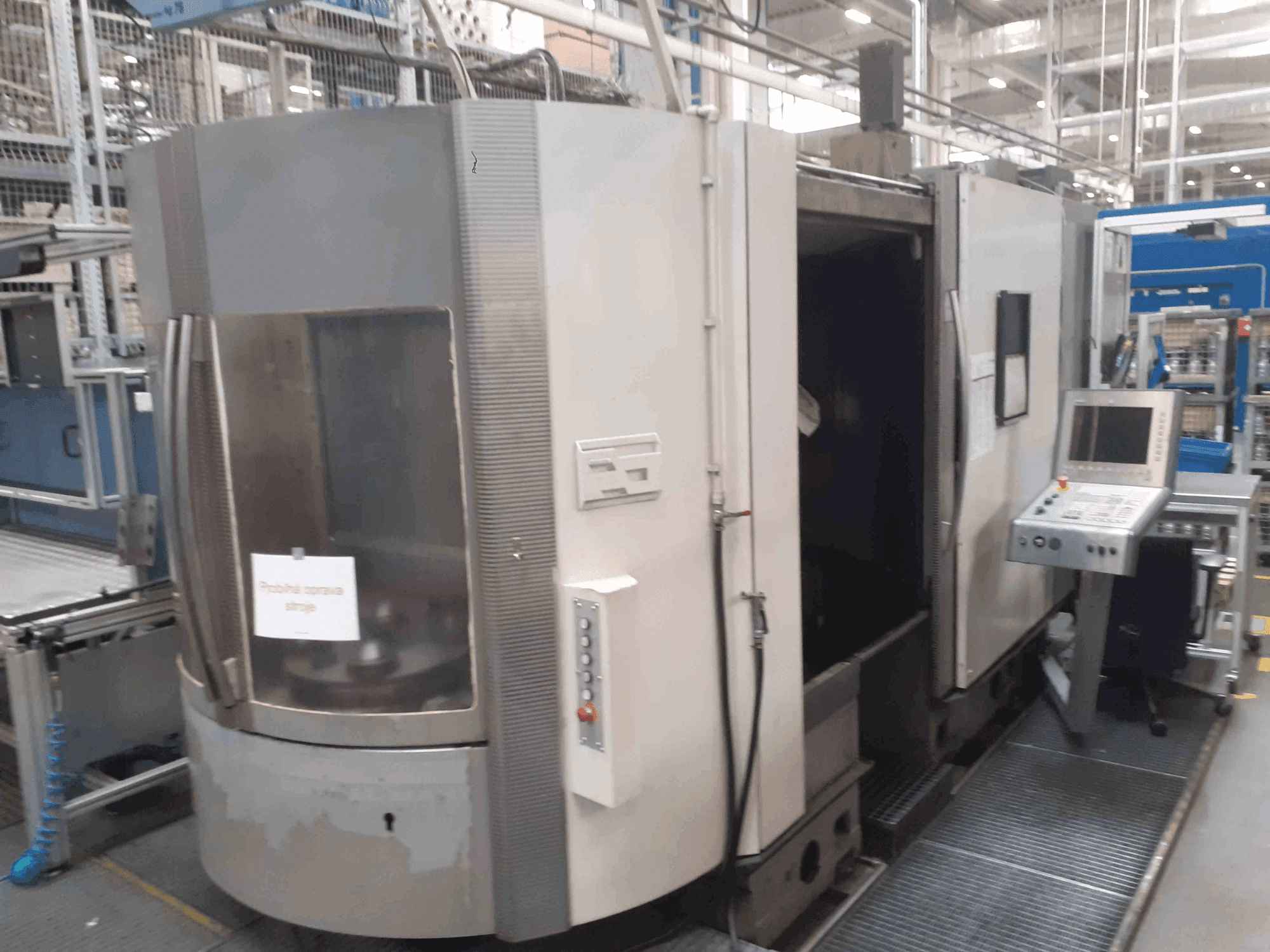 Front view of DMG DECKEL MAHO DMC 80H machine