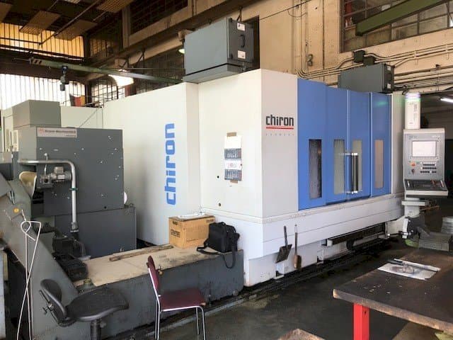 Front view of CHIRON Mill 2000 machine