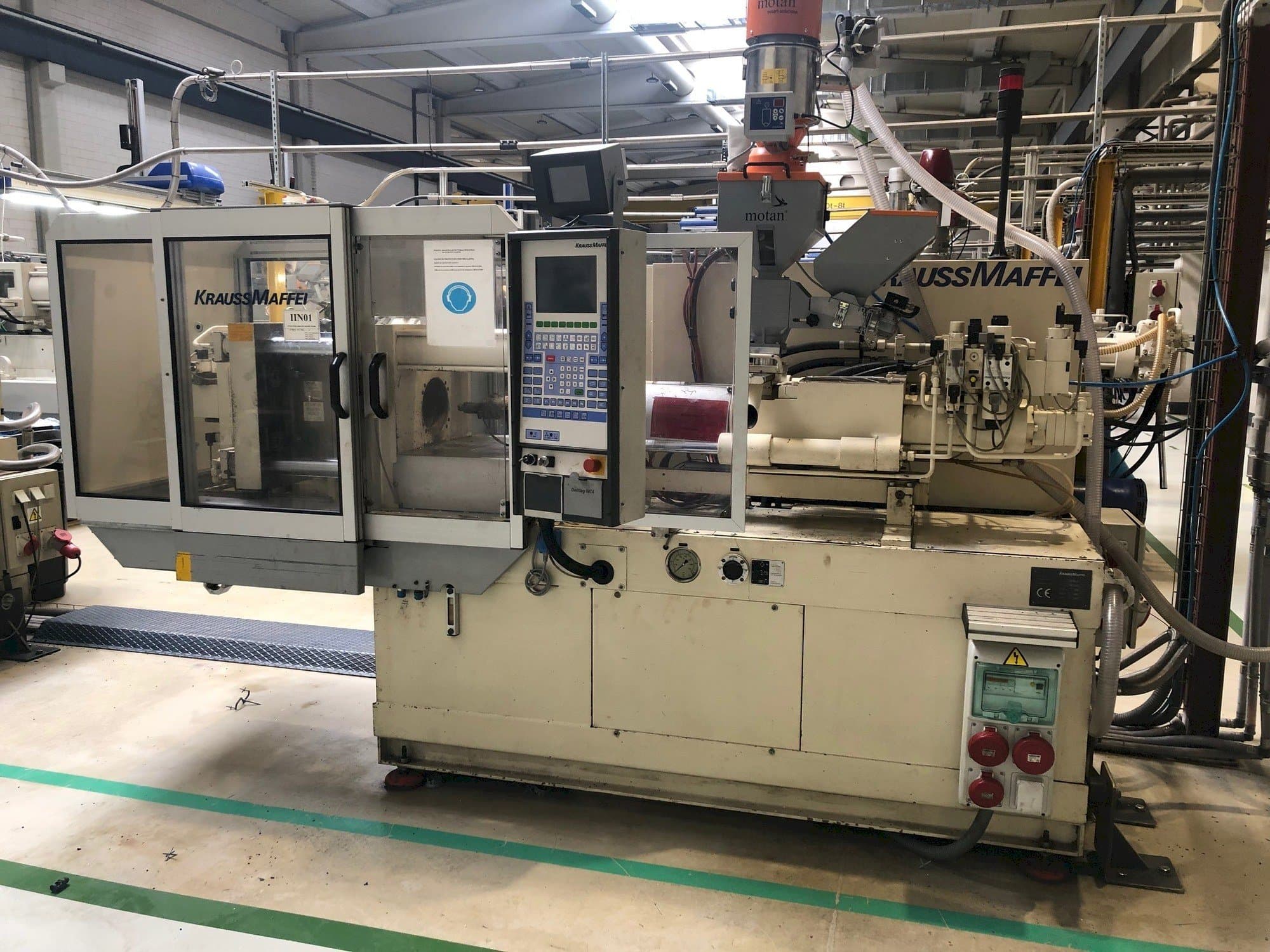 Front view of Krauss Maffei 50-190 C1 machine