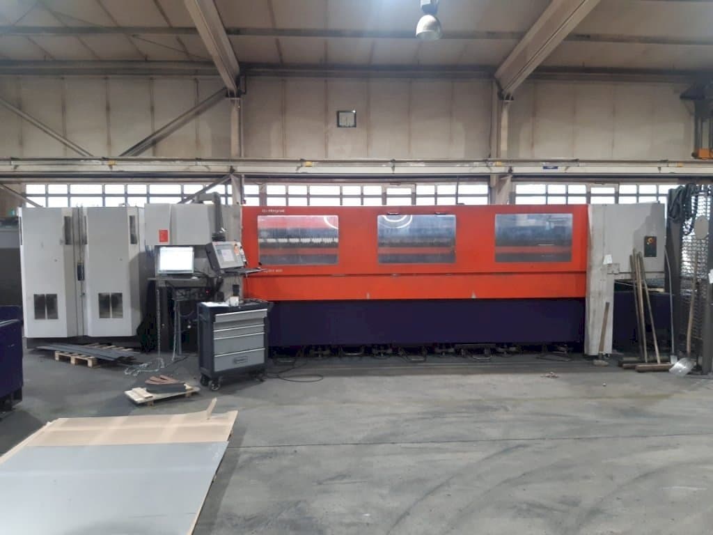 Front view of Bystronic Bystar 4020 machine