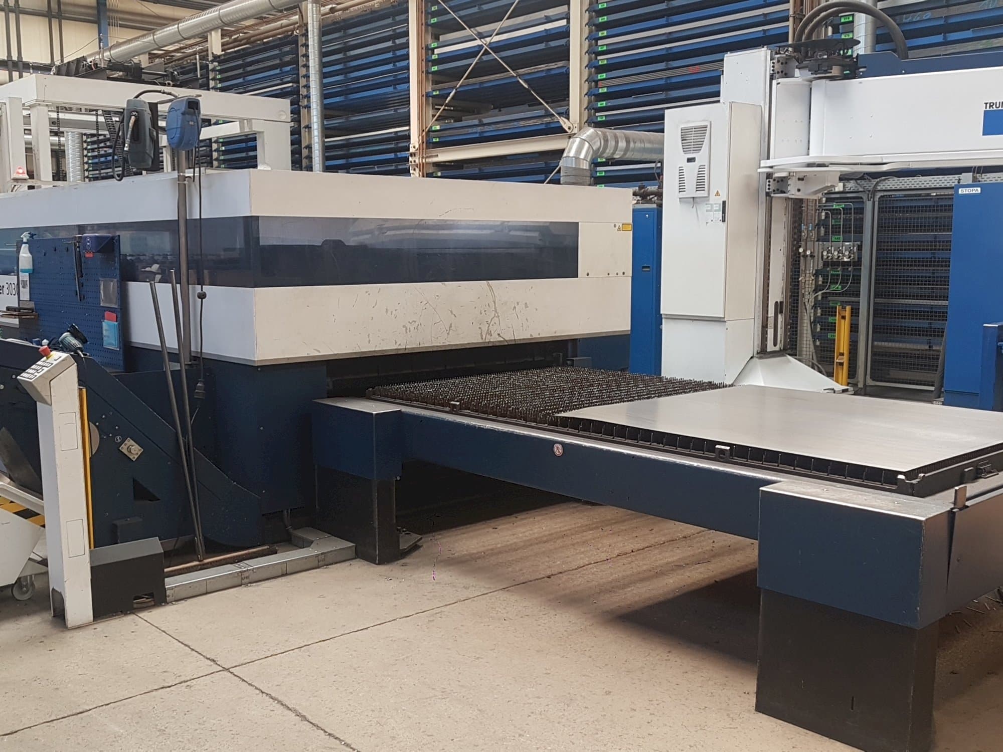 Front view of Trumpf TruLaser 3030 L20 machine