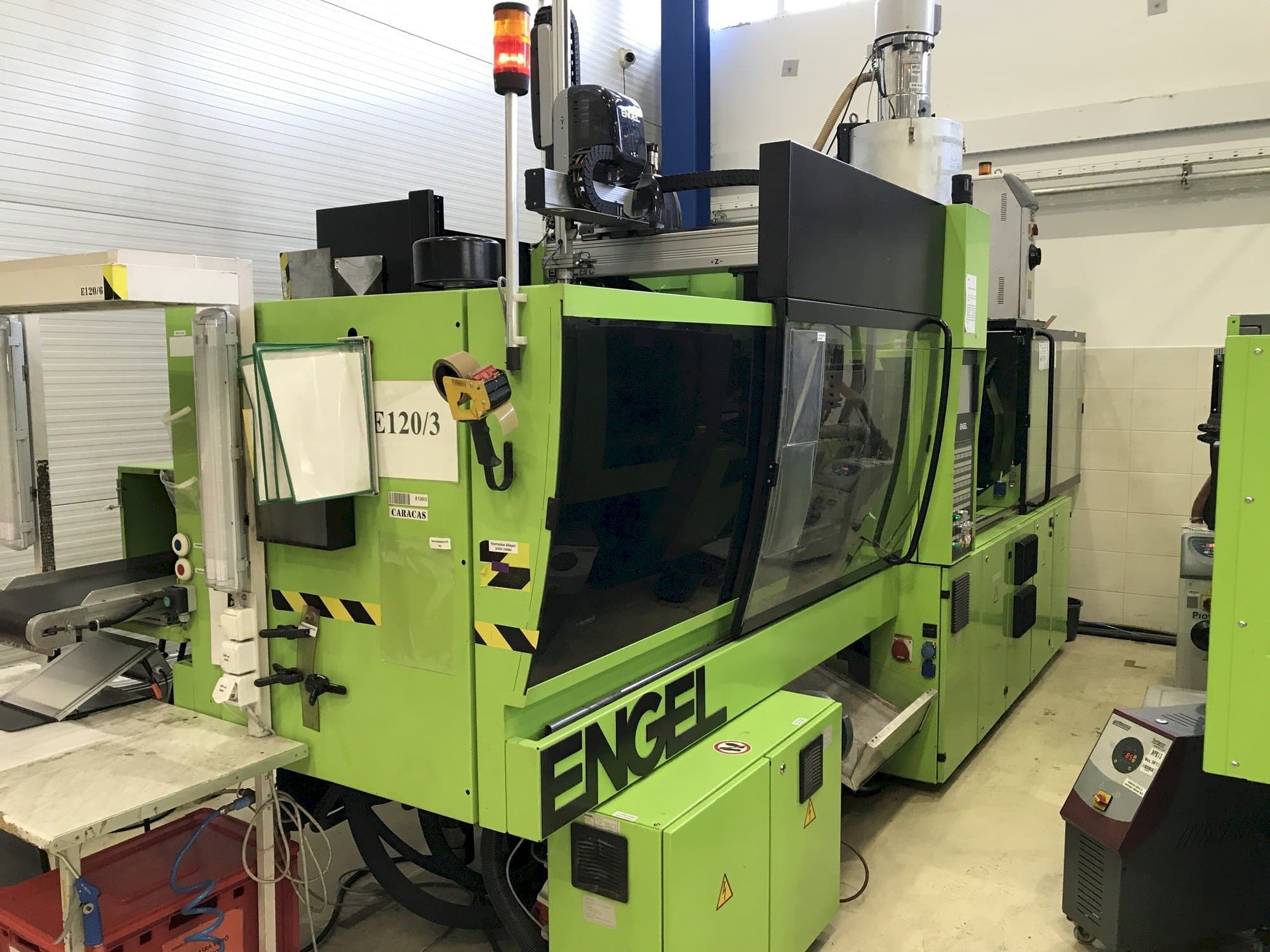 Front view of ENGEL VC 310/120 Electric machine
