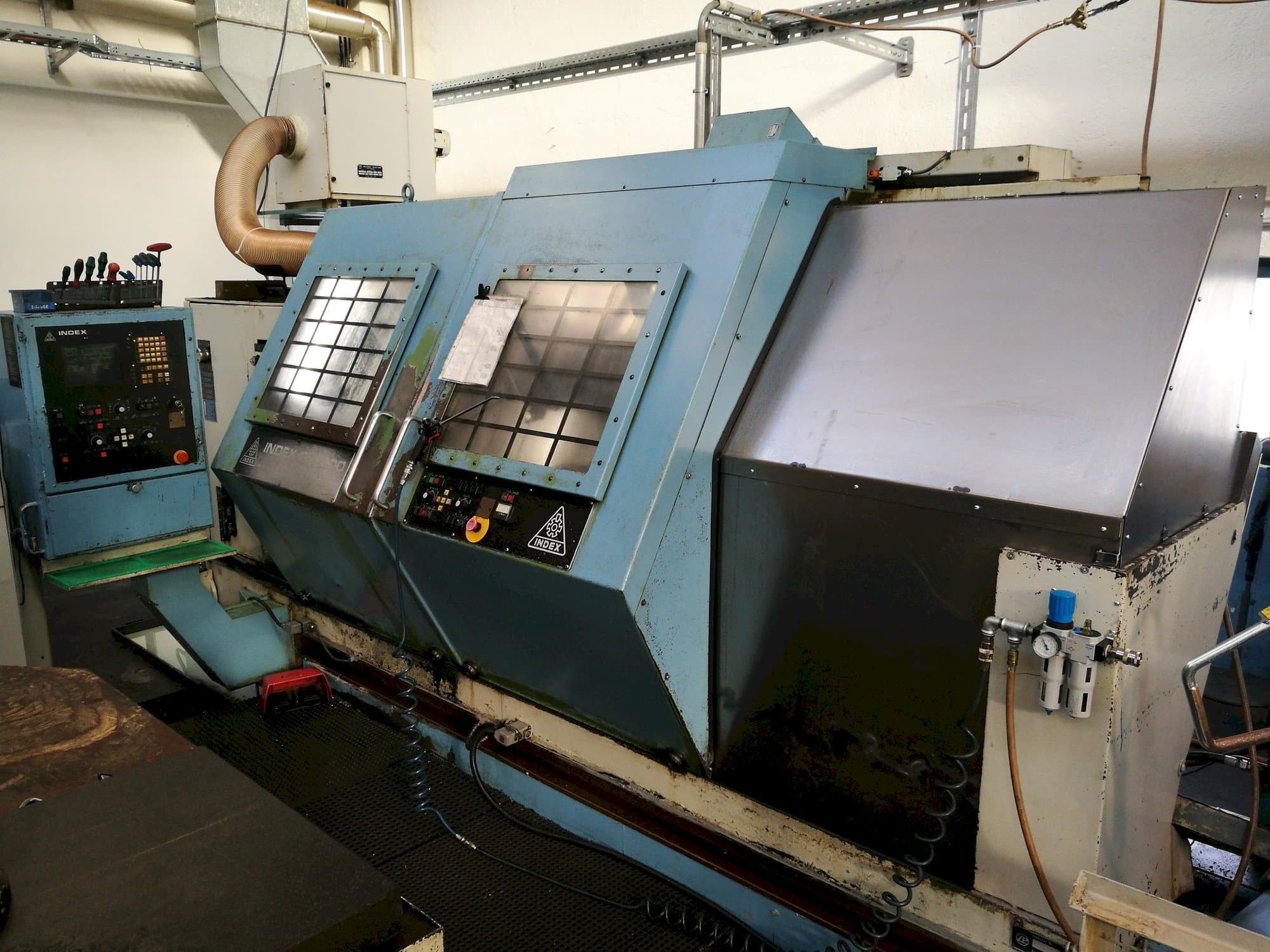 Front view of Index GU 1500 machine