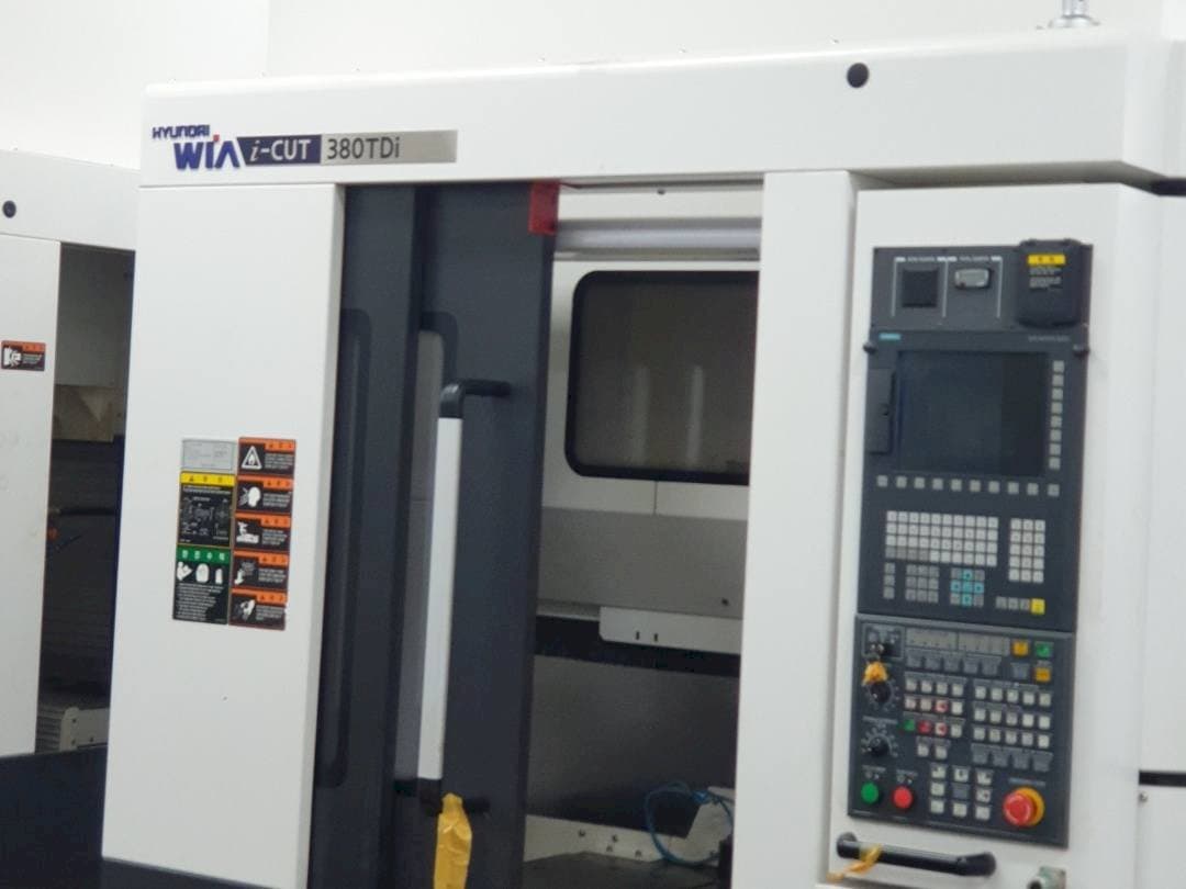 Front view of Hyundai Wia i-CUT380TDi machine