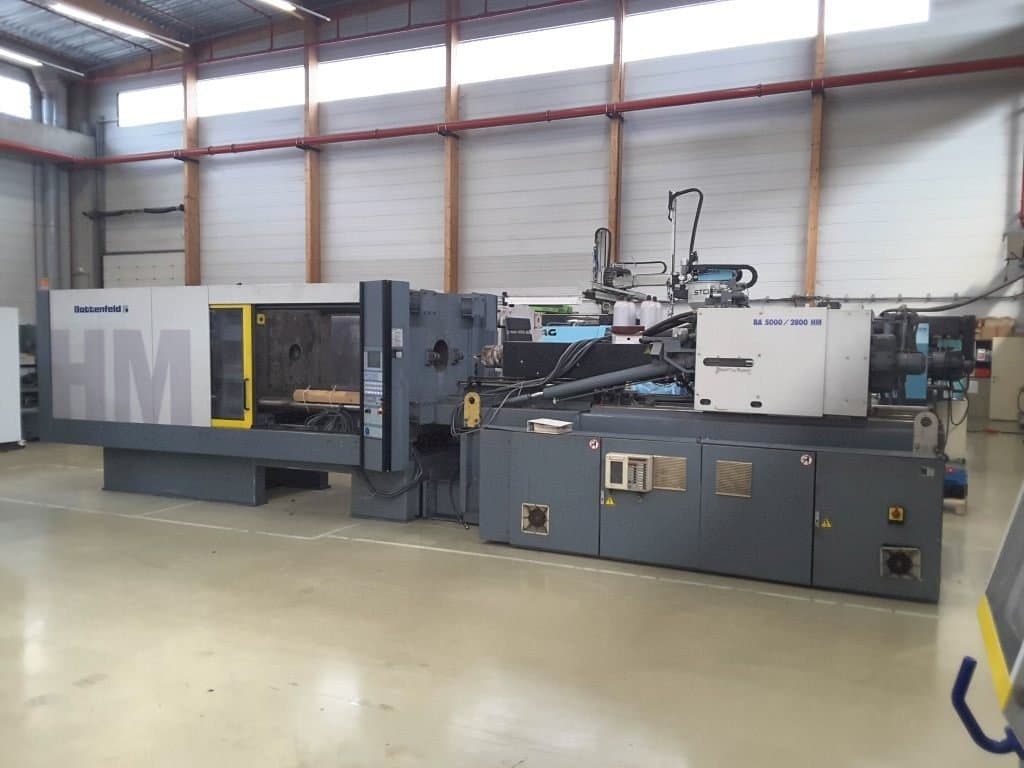 Front view of Battenfeld BA 5000 - 2800 HM machine
