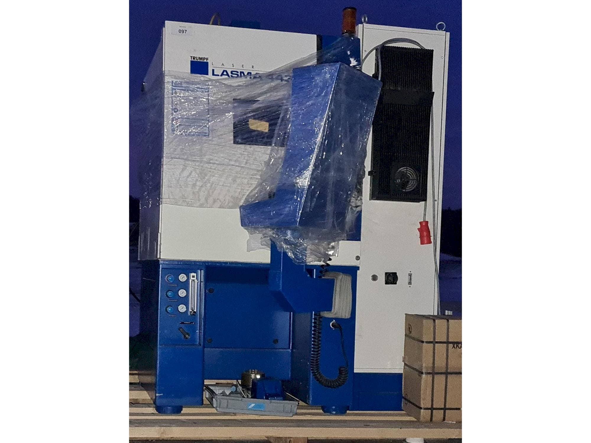 Front view of TRUMPF HL 124P LCB machine