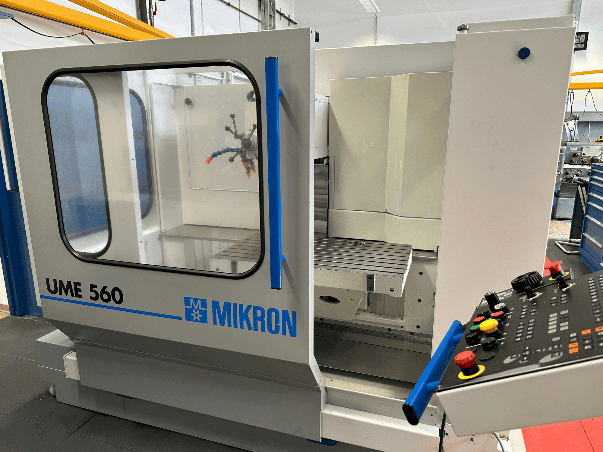 Front view of MIKRON UME-560  machine