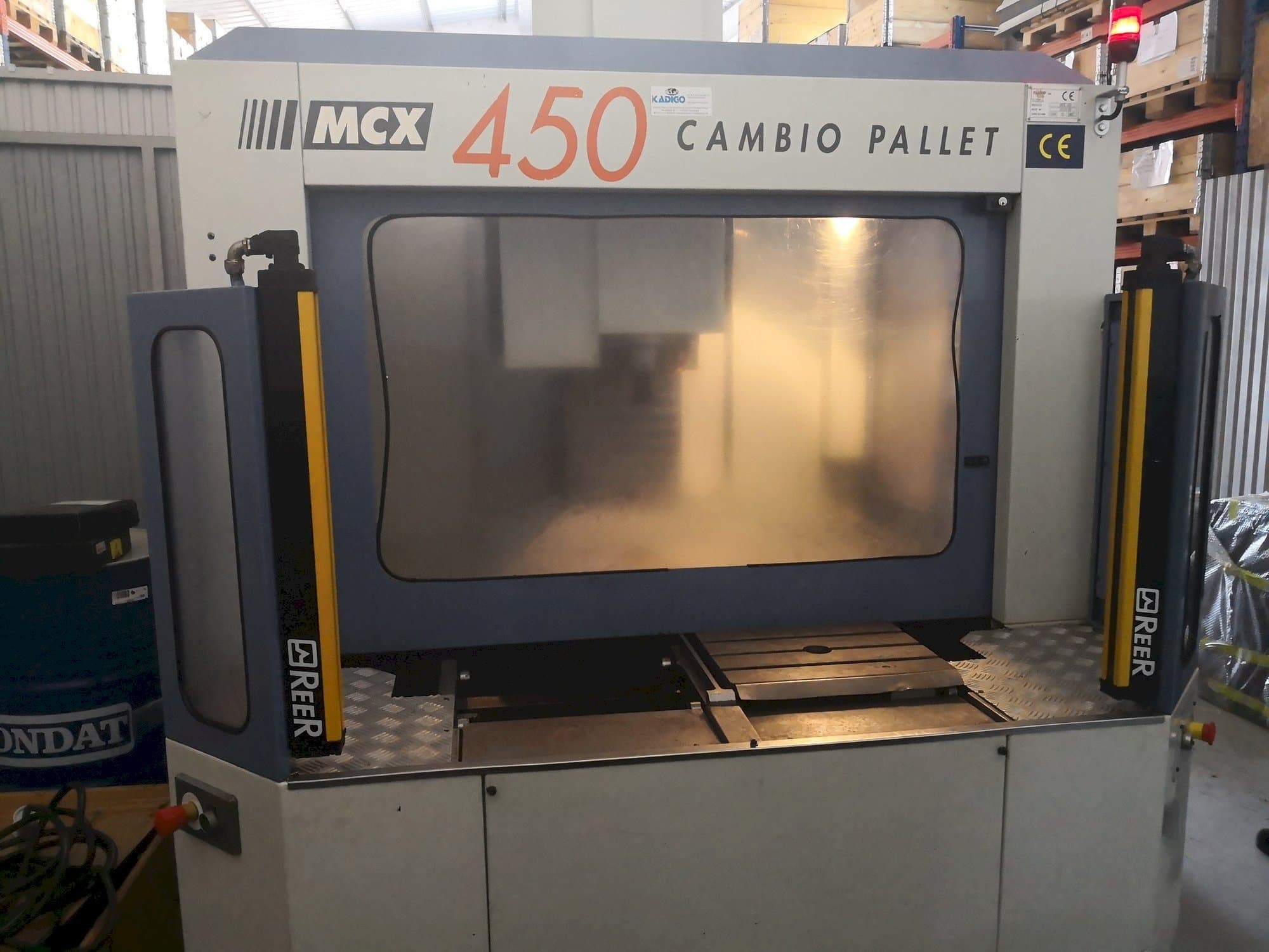 Front view of FAMUP MCX 450 machine