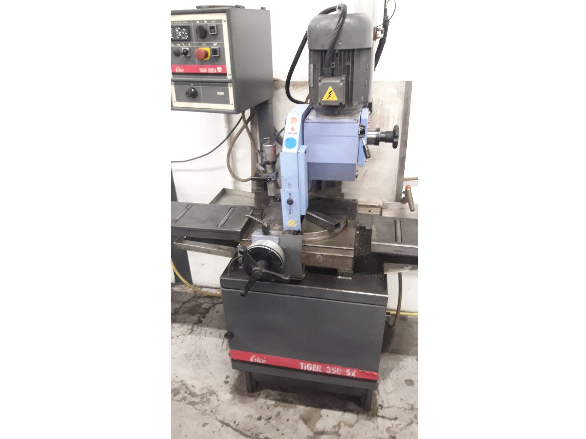 Front view of MEP TIGER 350SX machine