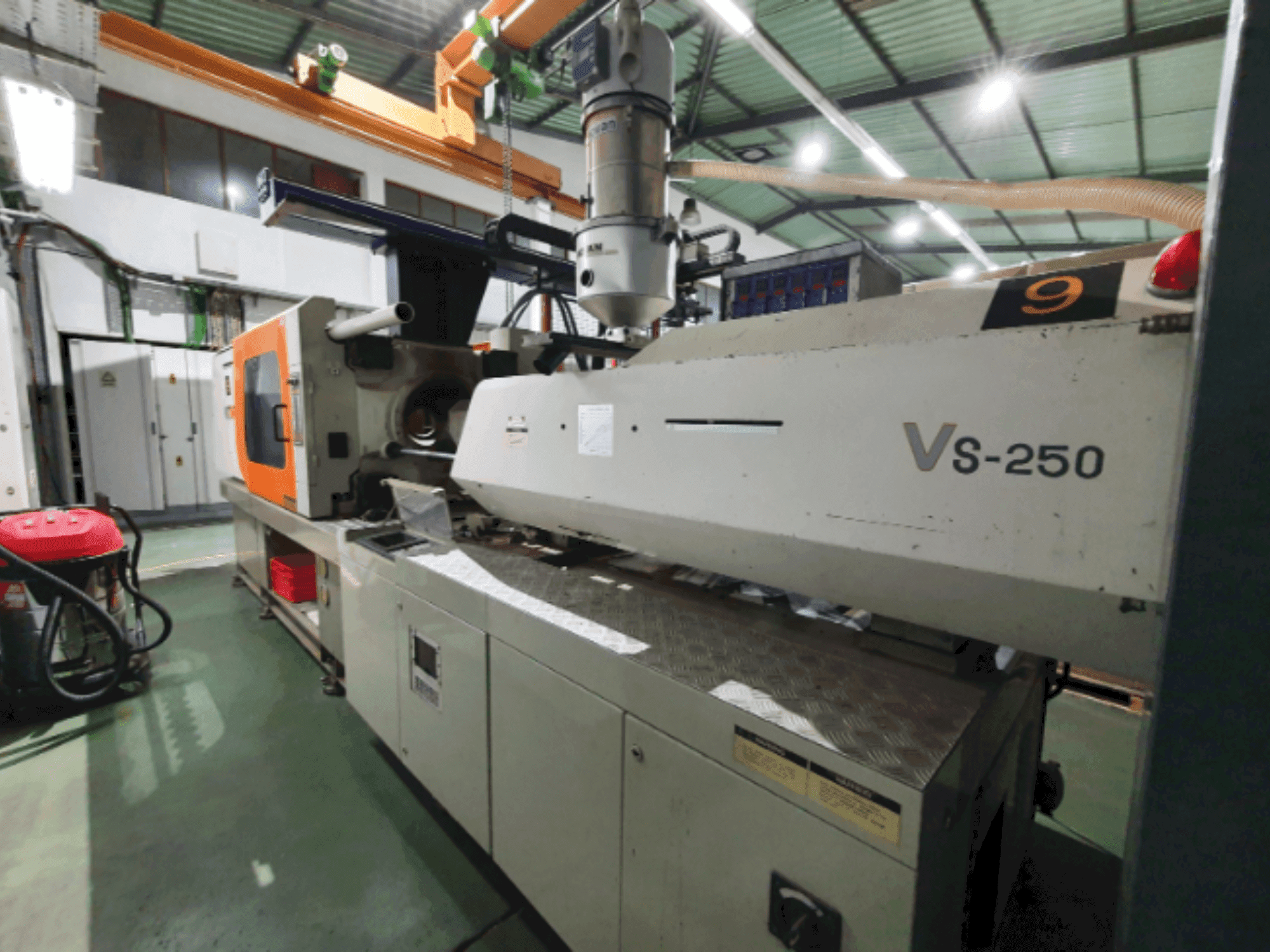 Front view of Victor VS-250  machine