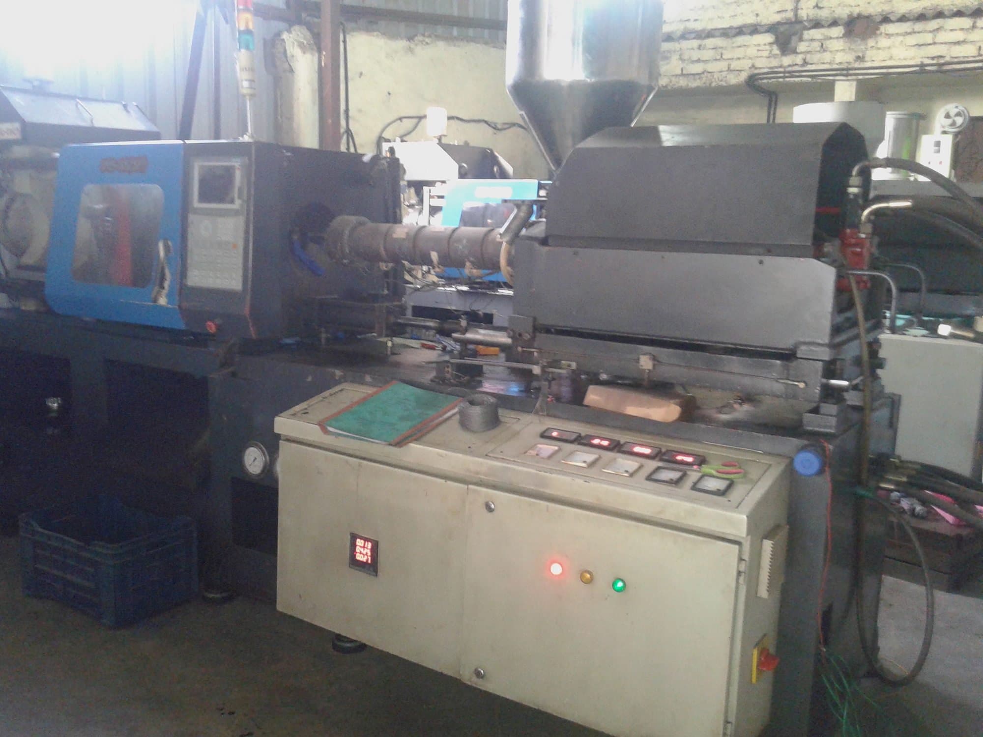 Right view of Flu-tech IMS 85 Machine