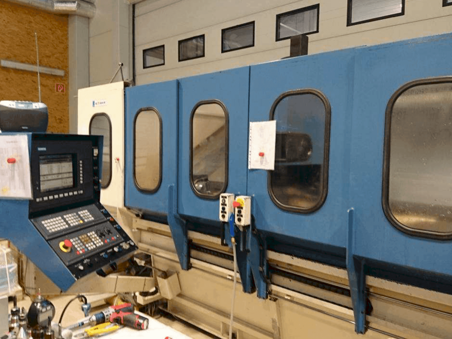 Front view of AXA VSC 2-M  machine