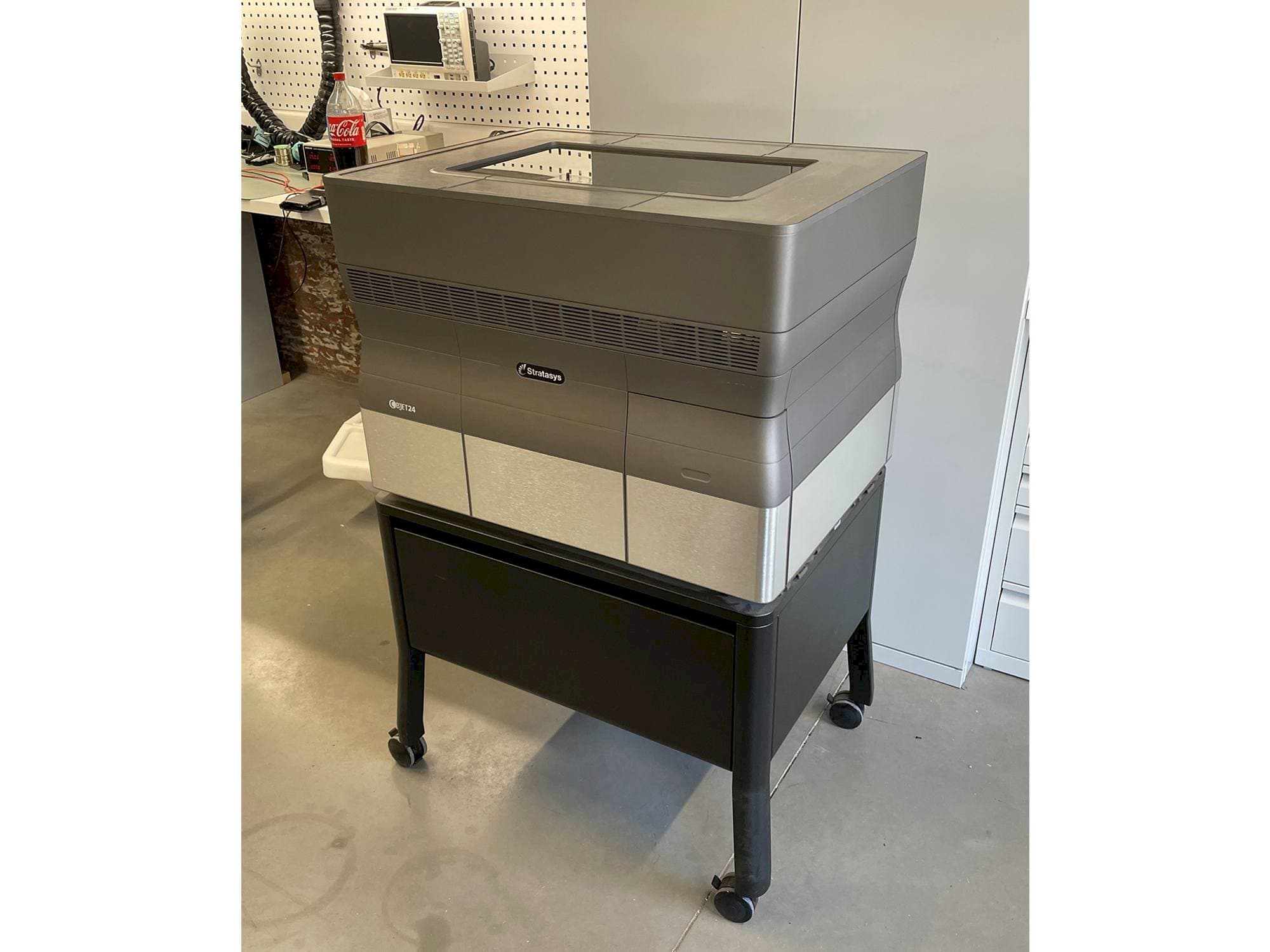 Front view of Stratasys Objet24 machine