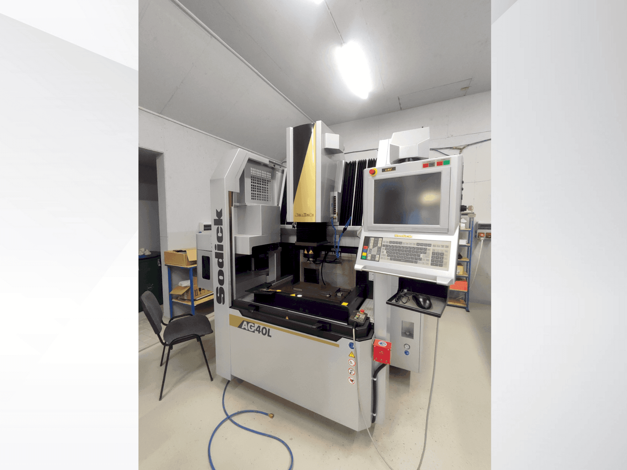 Front view of Sodick AG40L  machine