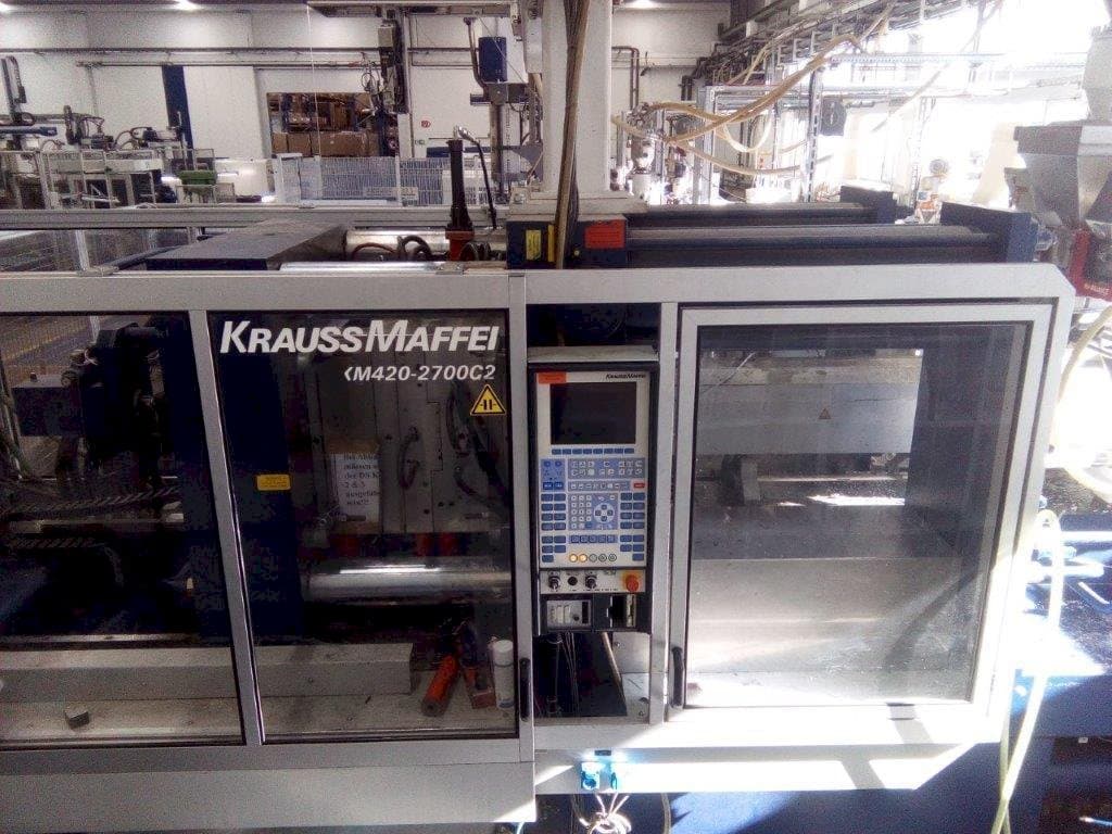 Front view of Krauss Maffei KM 420/2700 C2  machine