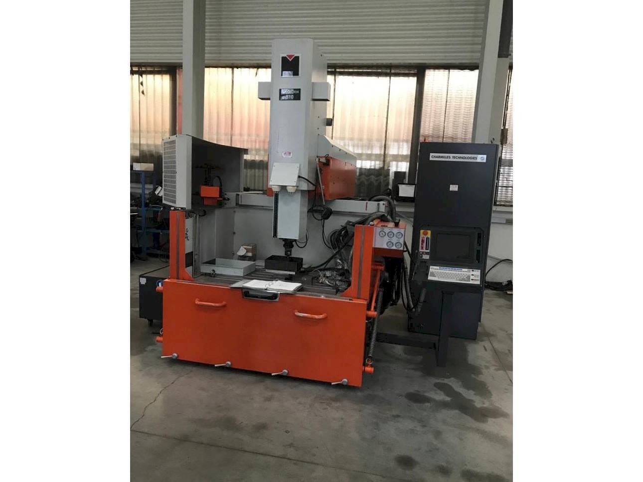 Front view of CHARMILLES ROBOFORM 810 machine