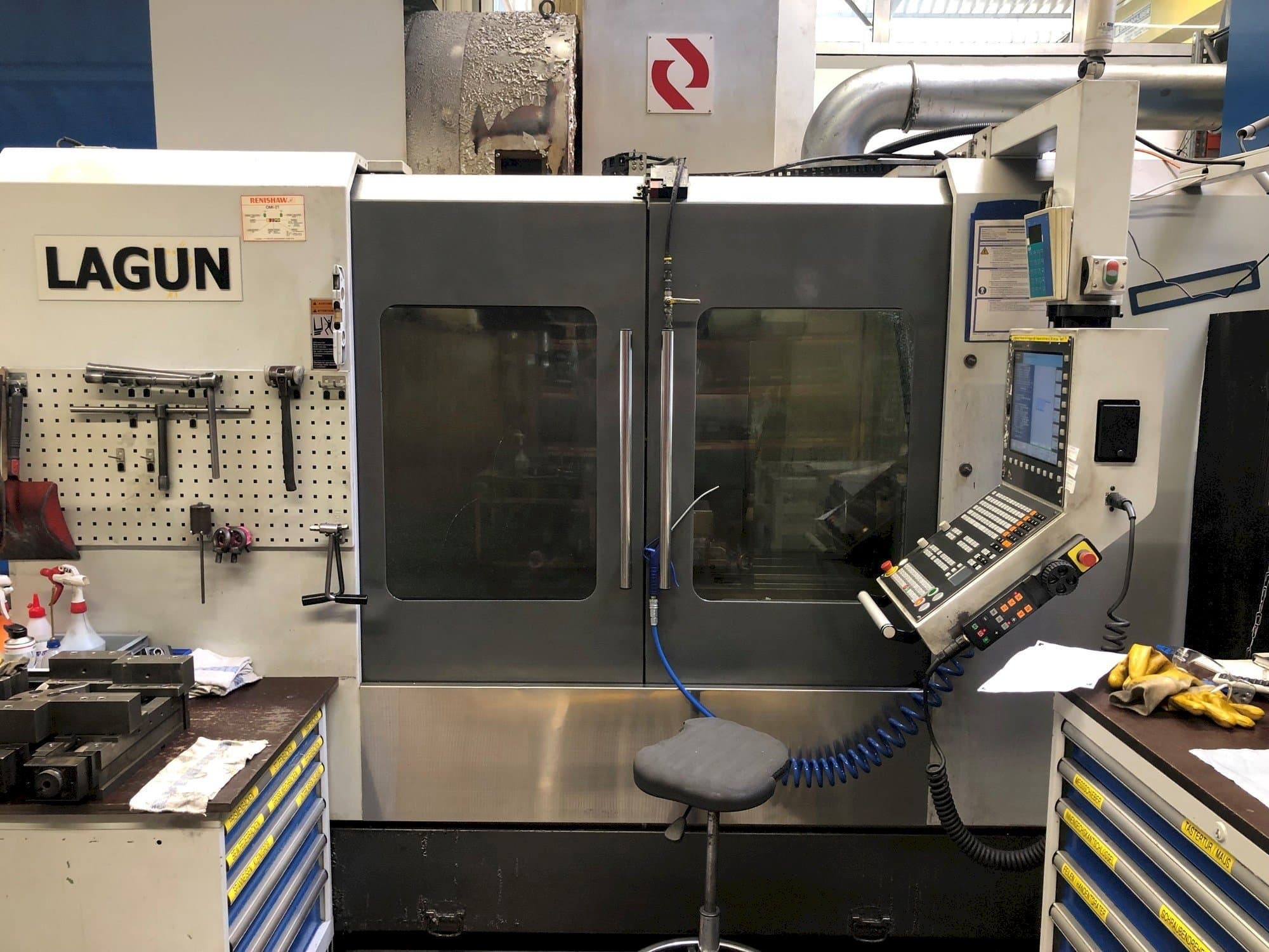 Front view of LAGUN L1400 machine