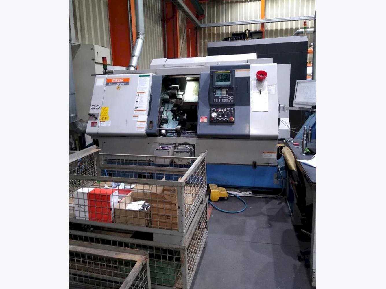 Front view of Mazak SQT-250 MSY machine