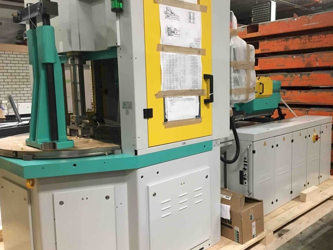 Front view of Arburg ALLROUNDER 1200 t 1000 - 400  machine