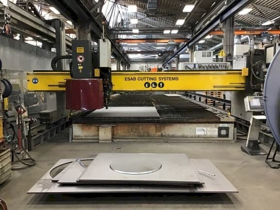 Front view of ESAB NXB 6500 machine
