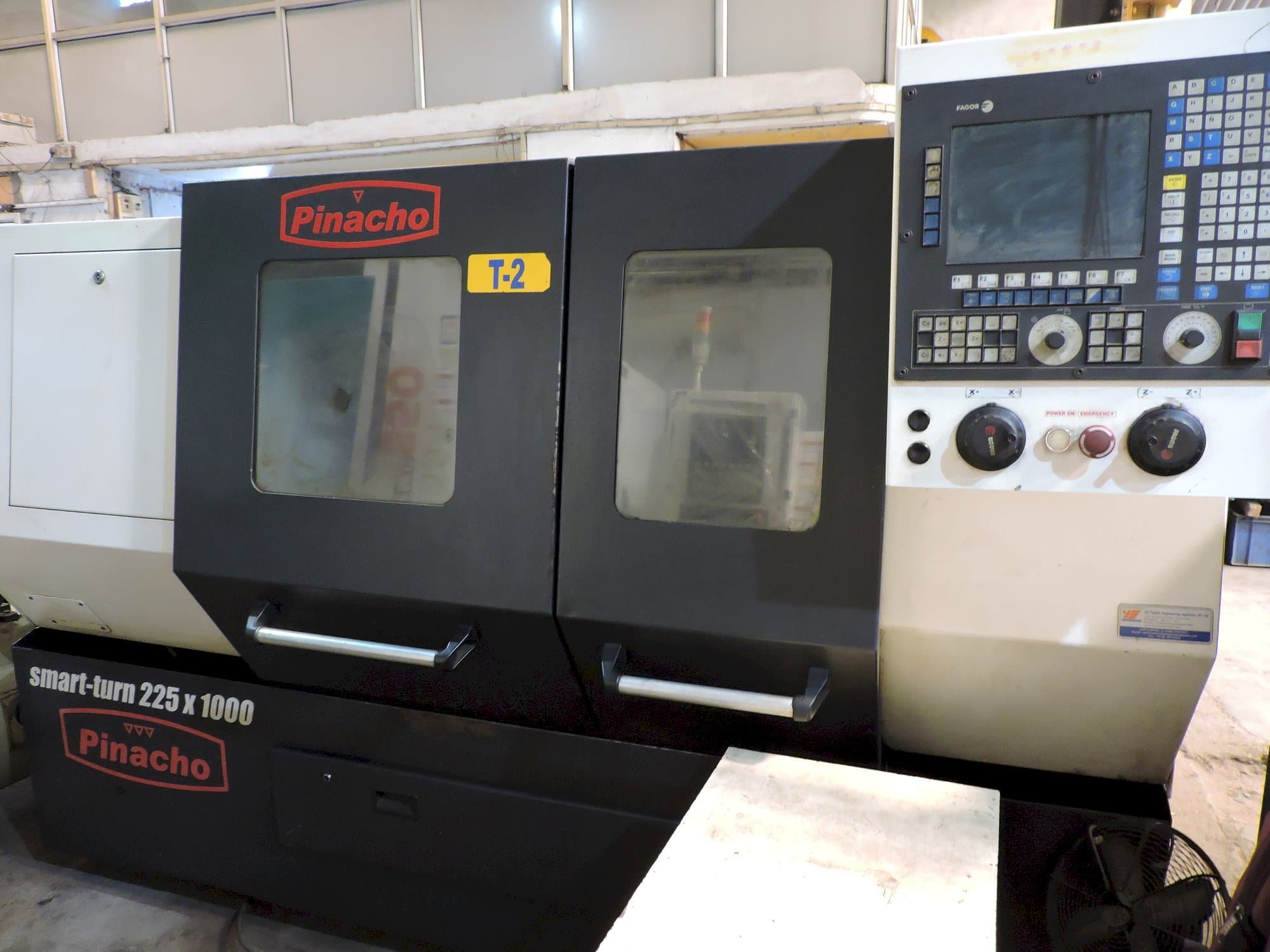 Front view of Pinacho Smart Turn 225 x 1000 machine