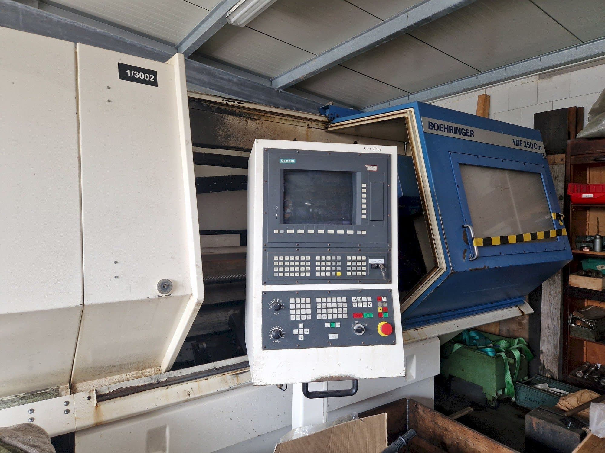 Front view of BOEHRINGER VDF 250 Cm machine