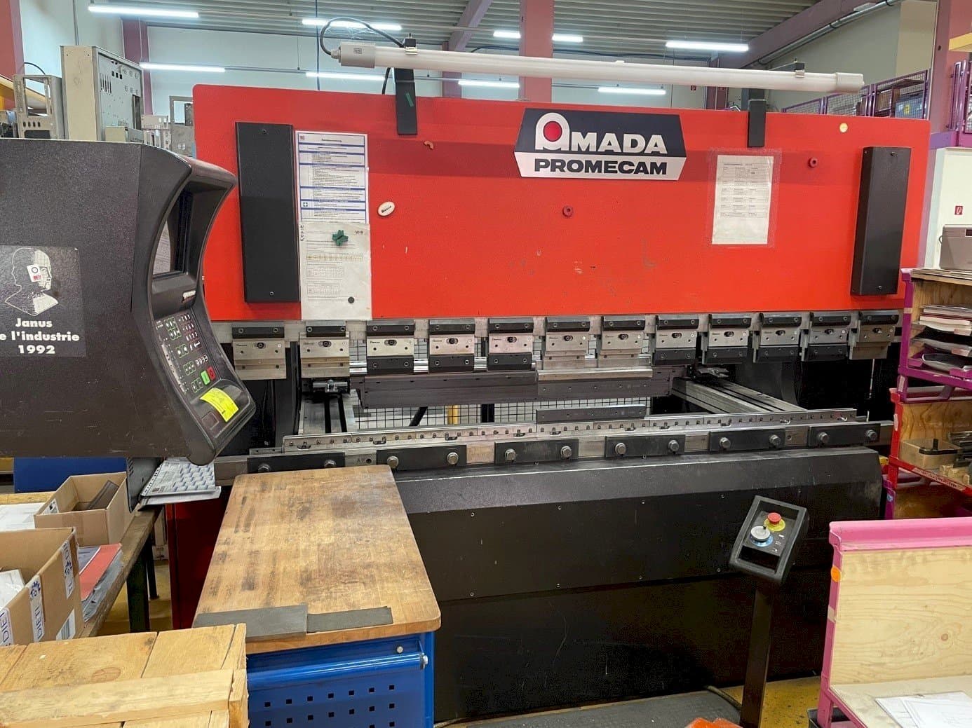 Front view of AMADA APX 80-25 machine