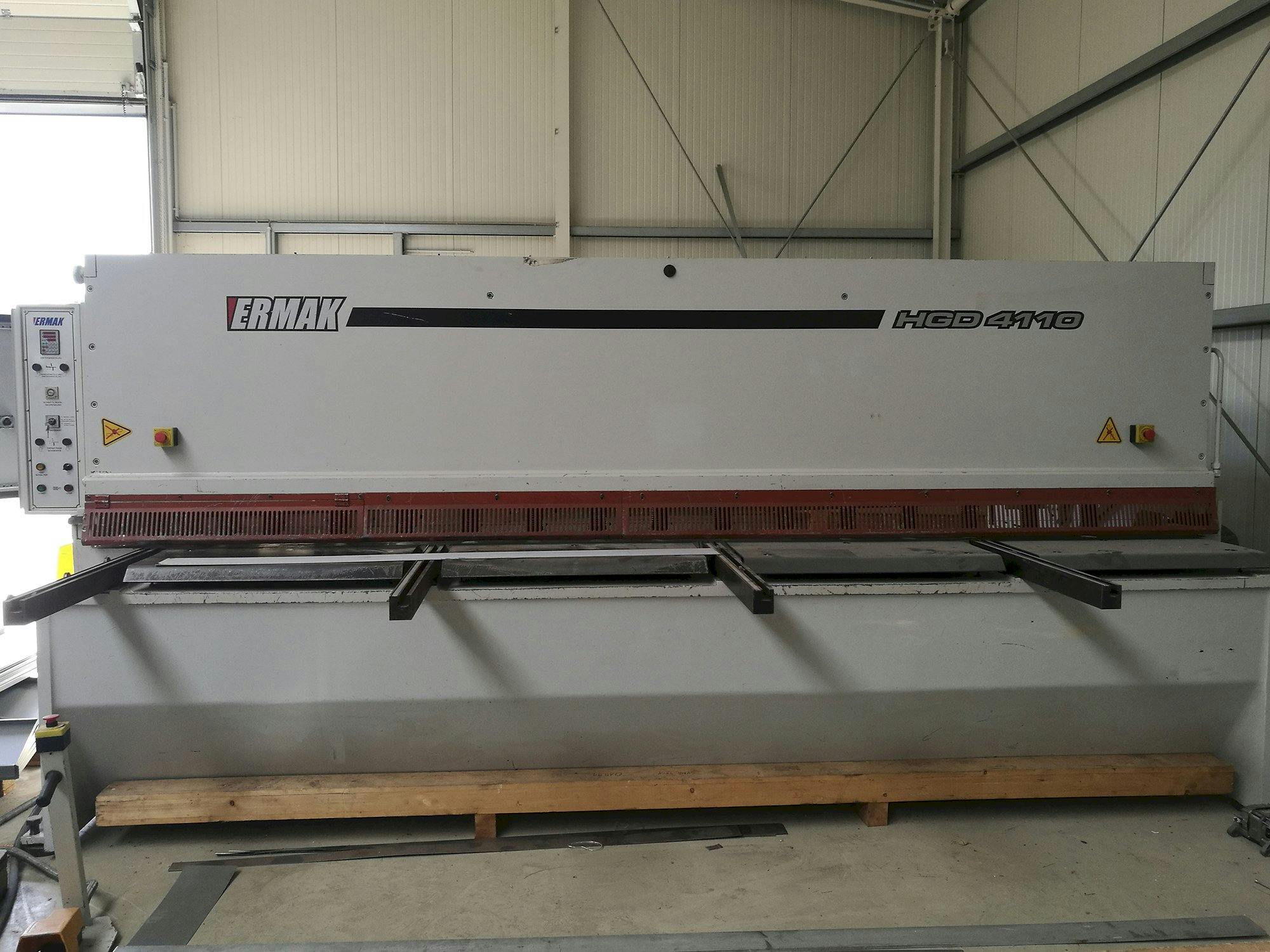 Front view of ERMAKSAN HGD 4100x10 Machine