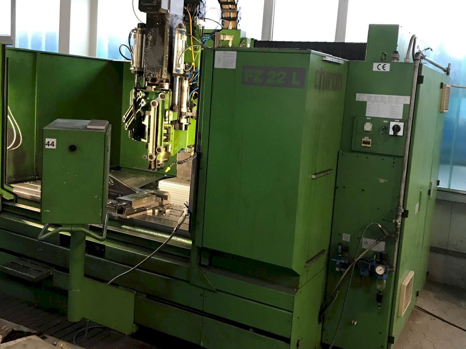 Front view of CHIRON FZ 22 L machine