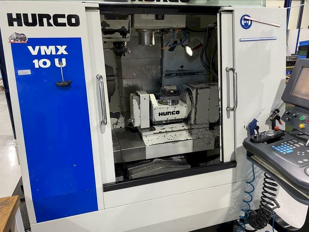 Front view of Hurco VMX 10 U 5 machine