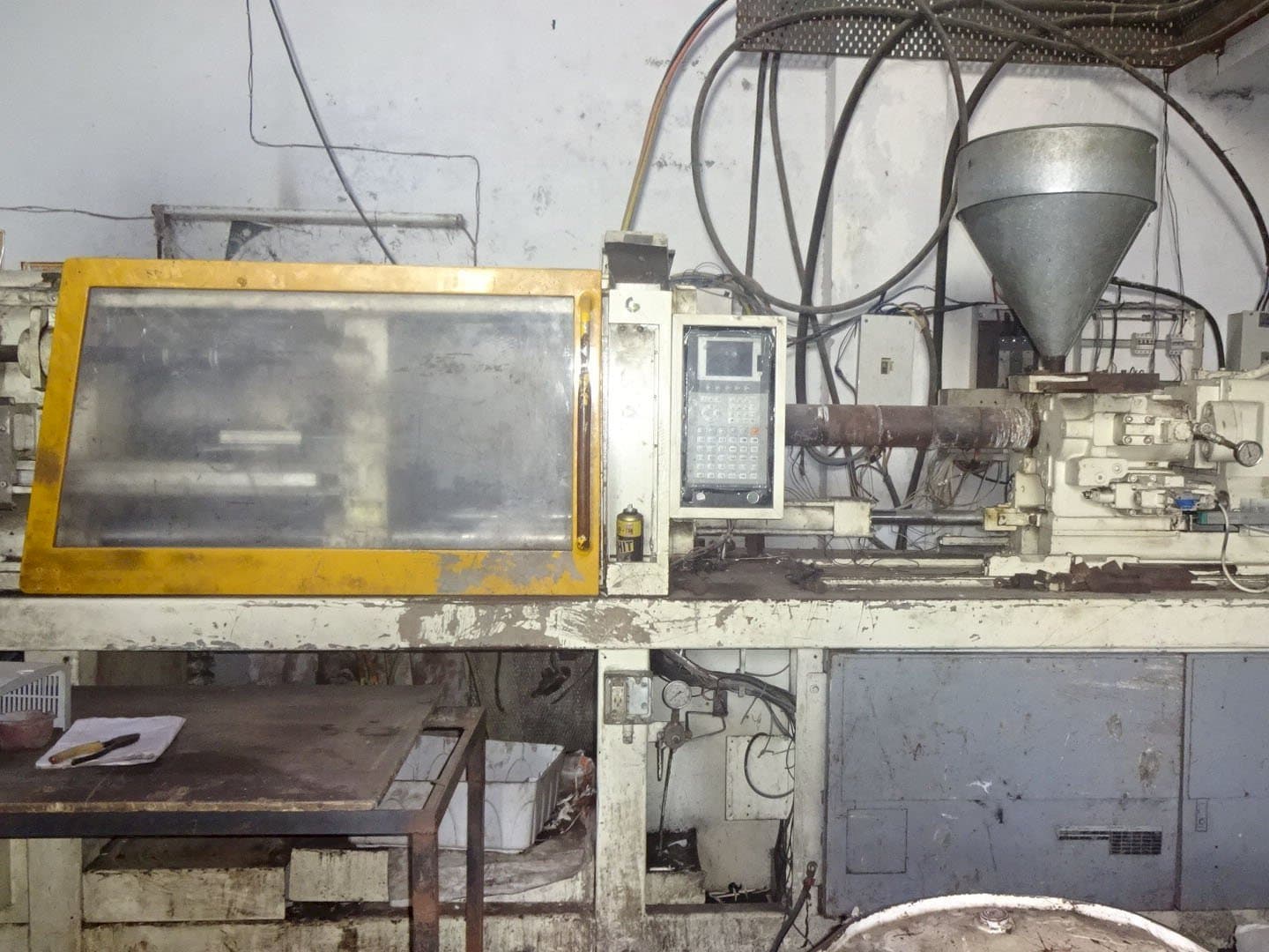 Front view of Toshiba IS170FA-5B Machine