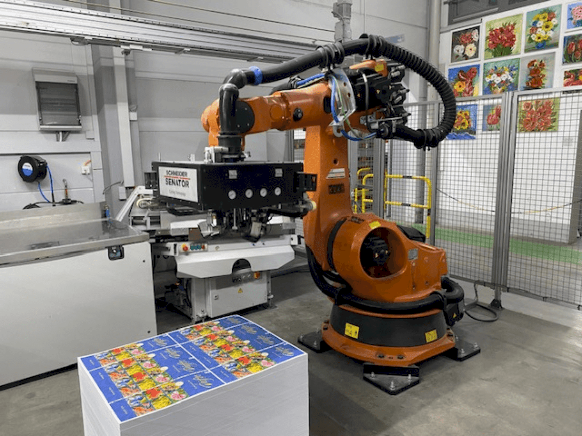 Front view of KUKA KR140-3 COMP  machine