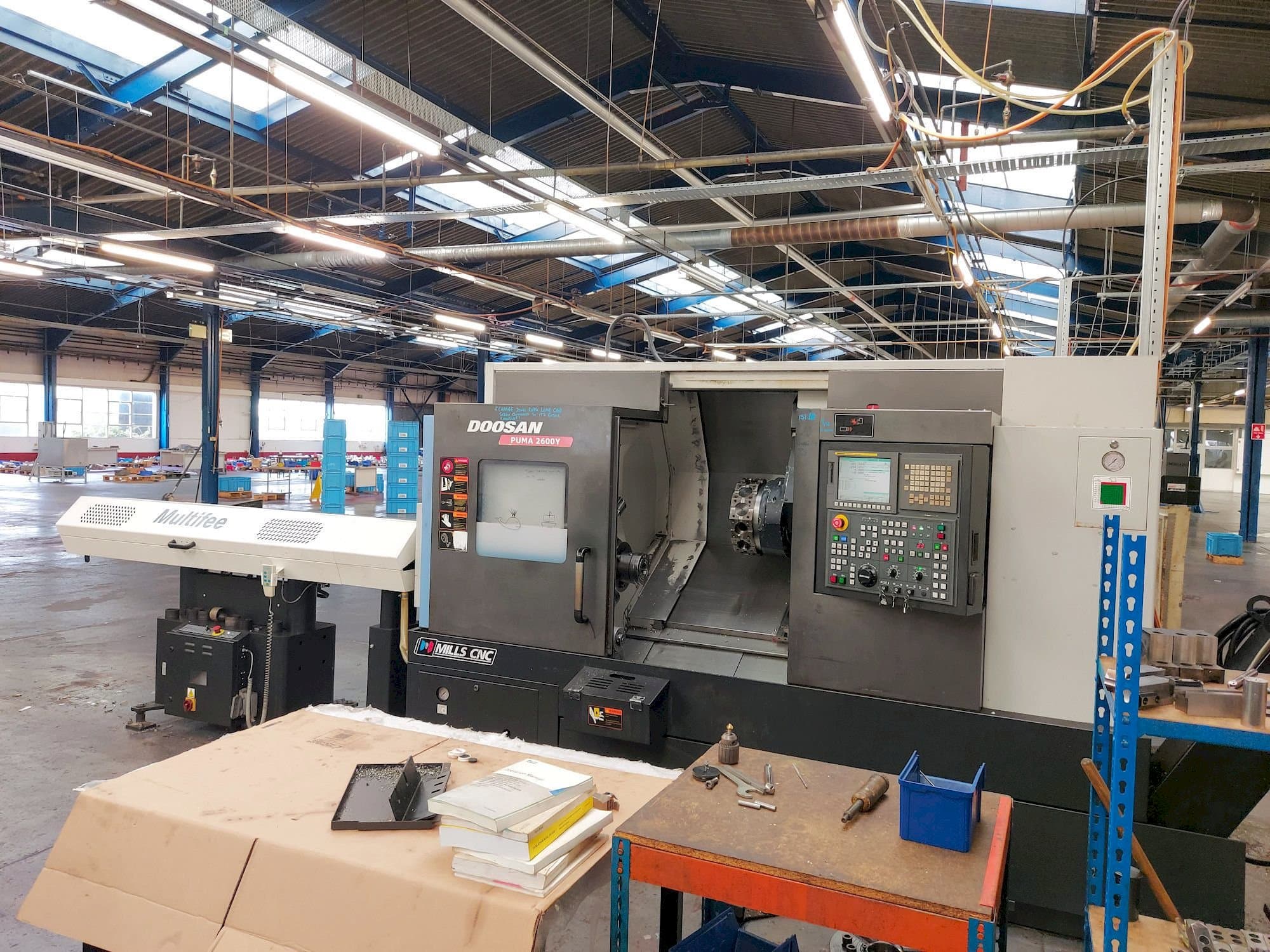 Front view of Doosan Puma 2600Y machine