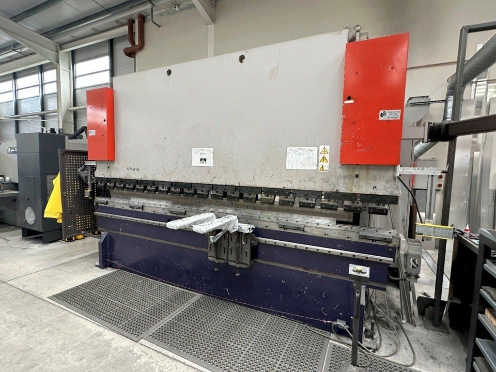 Front view of Bystronic AFM EP160 machine