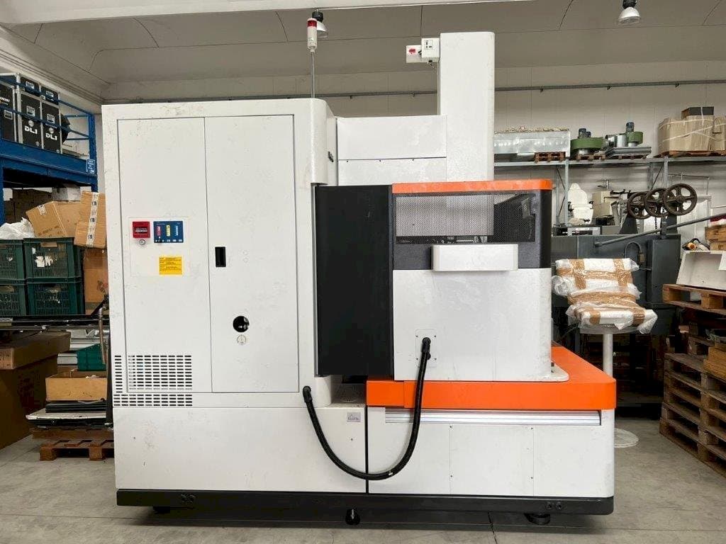 Front view of AgieCharmilles FORM 30 machine