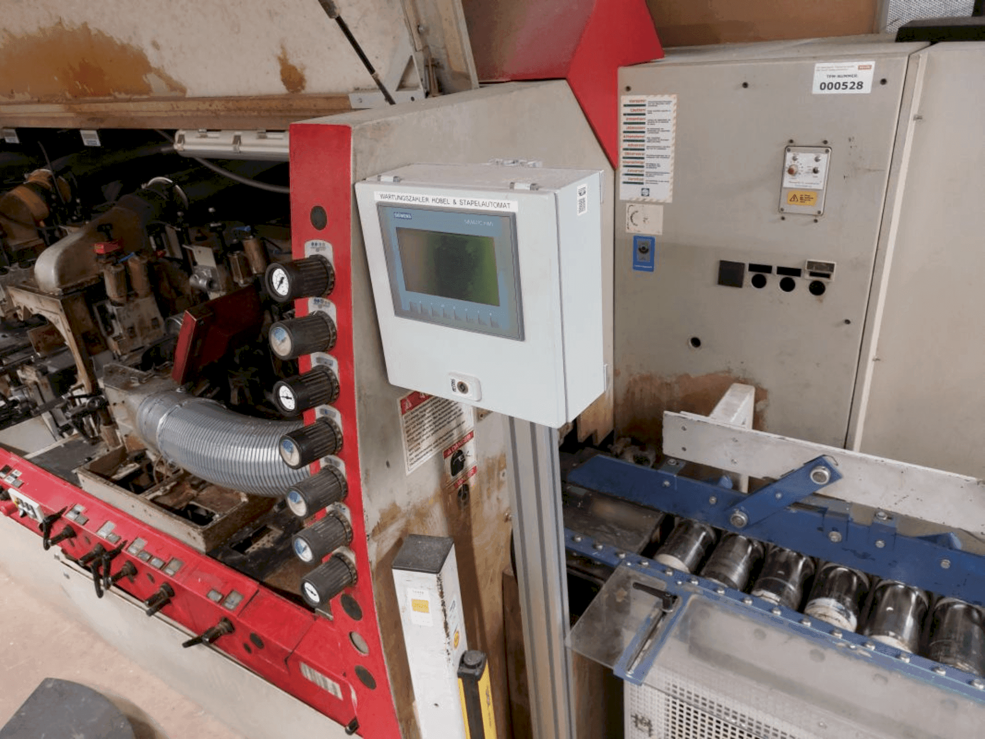 Front view of GABIANNI T-Module 80/1600 machine