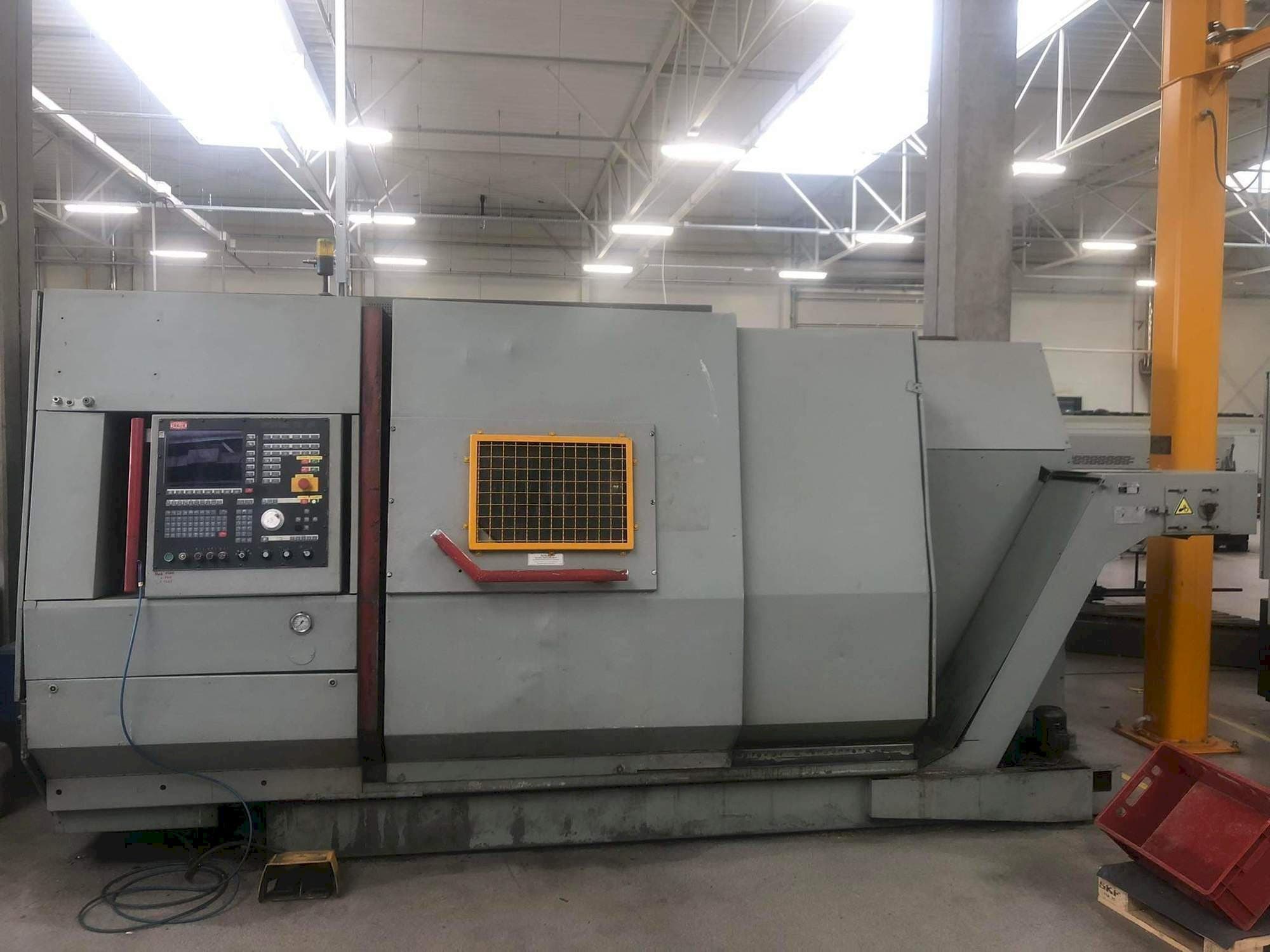 Front view of TRAUB TNA600 machine