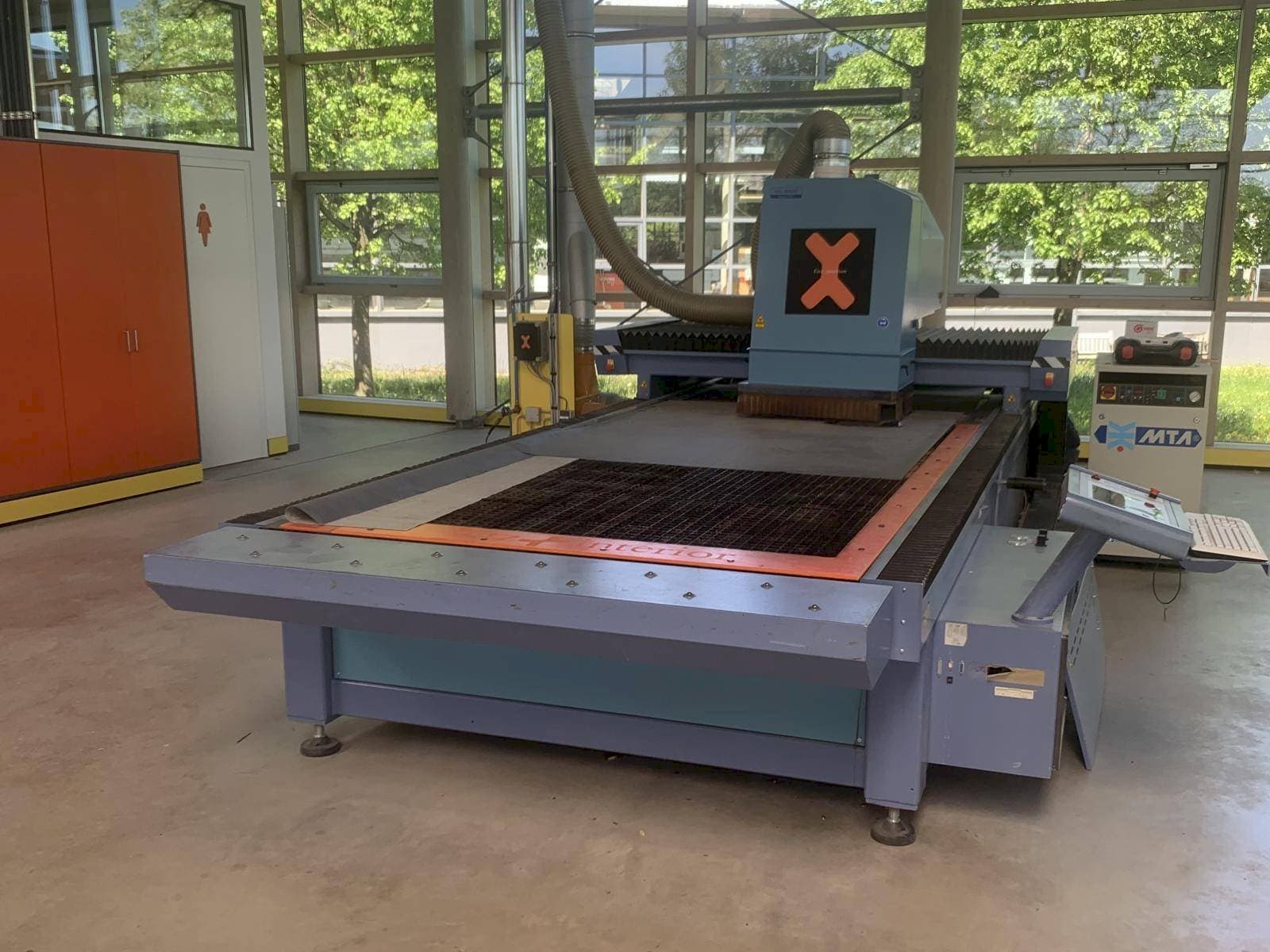 Front view of SEI X-TYPE machine