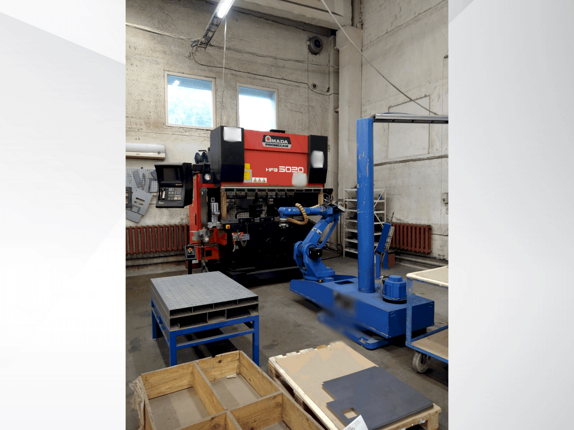 Front view of AMADA HFBO 50 20 machine