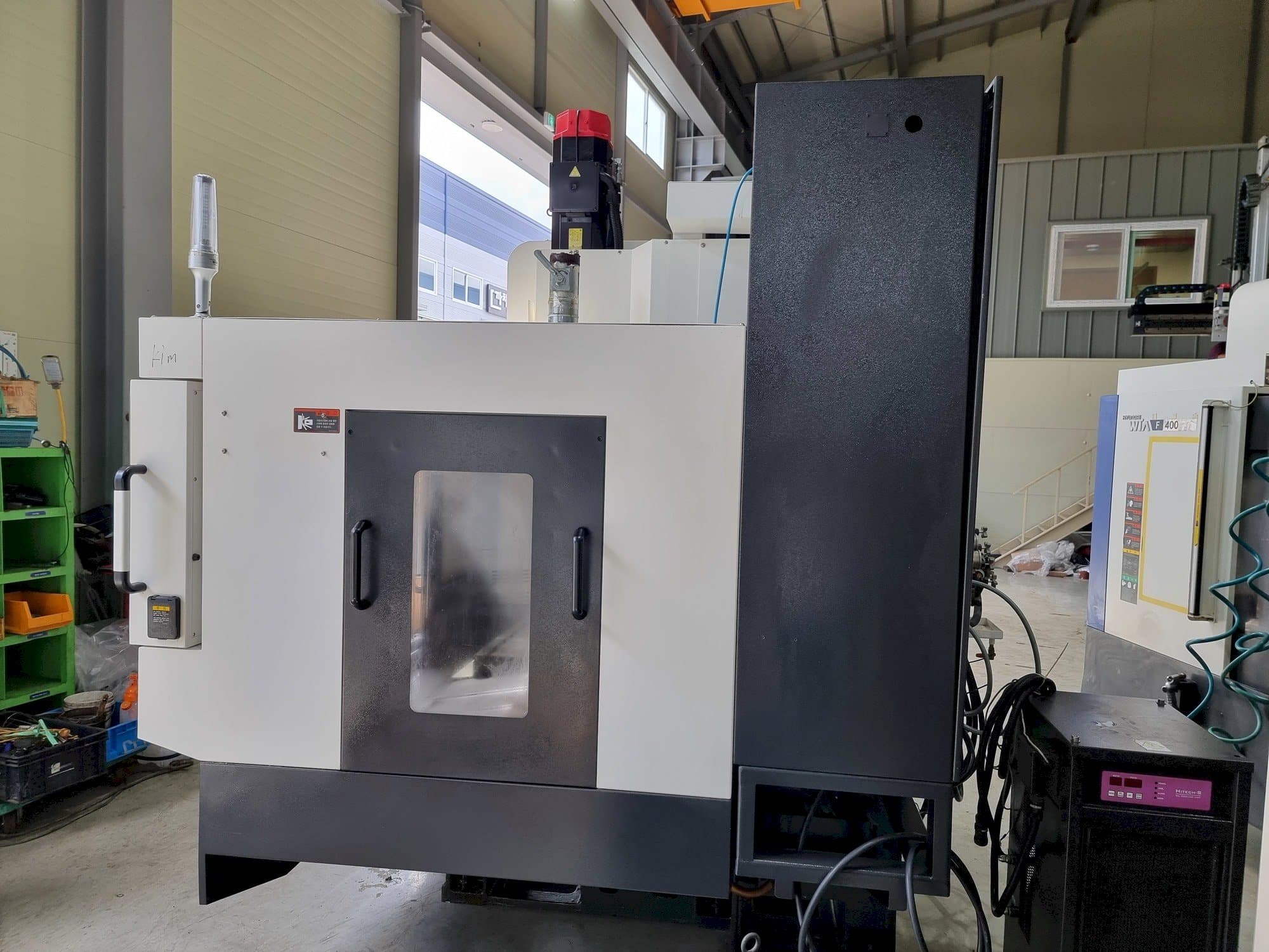 Front view of Hyundai Wia F400 machine