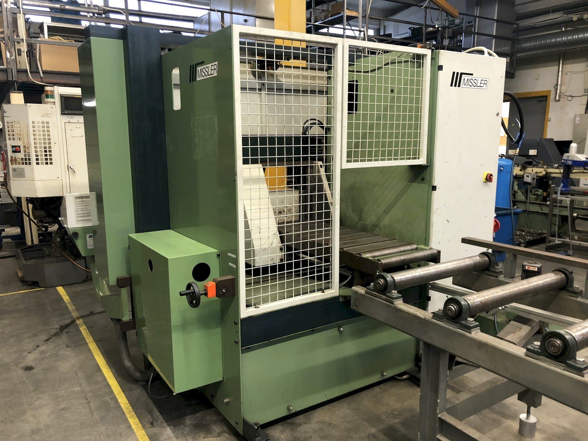 Front view of Missler DEB 410 machine