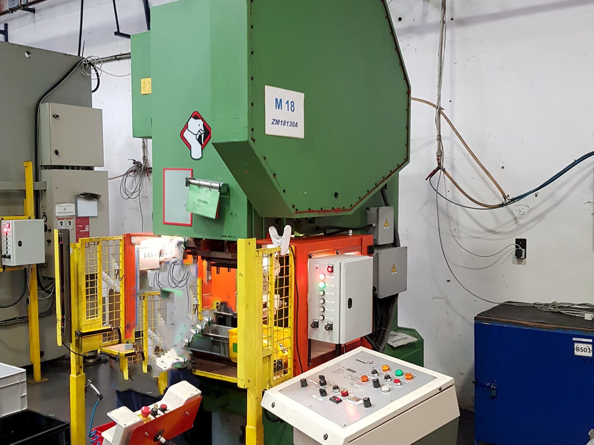 Front view of Giacomo T 130R machine