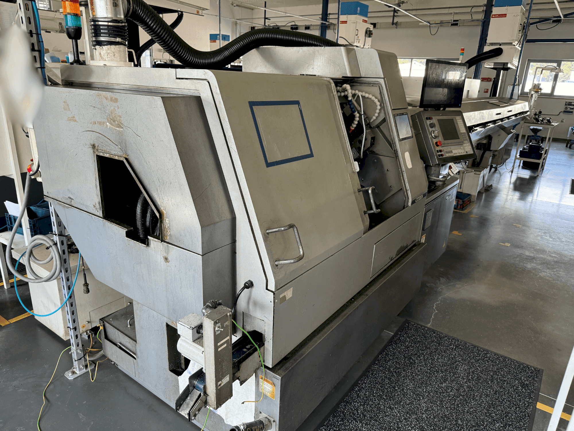 Front view of Citizen L32-VII  machine