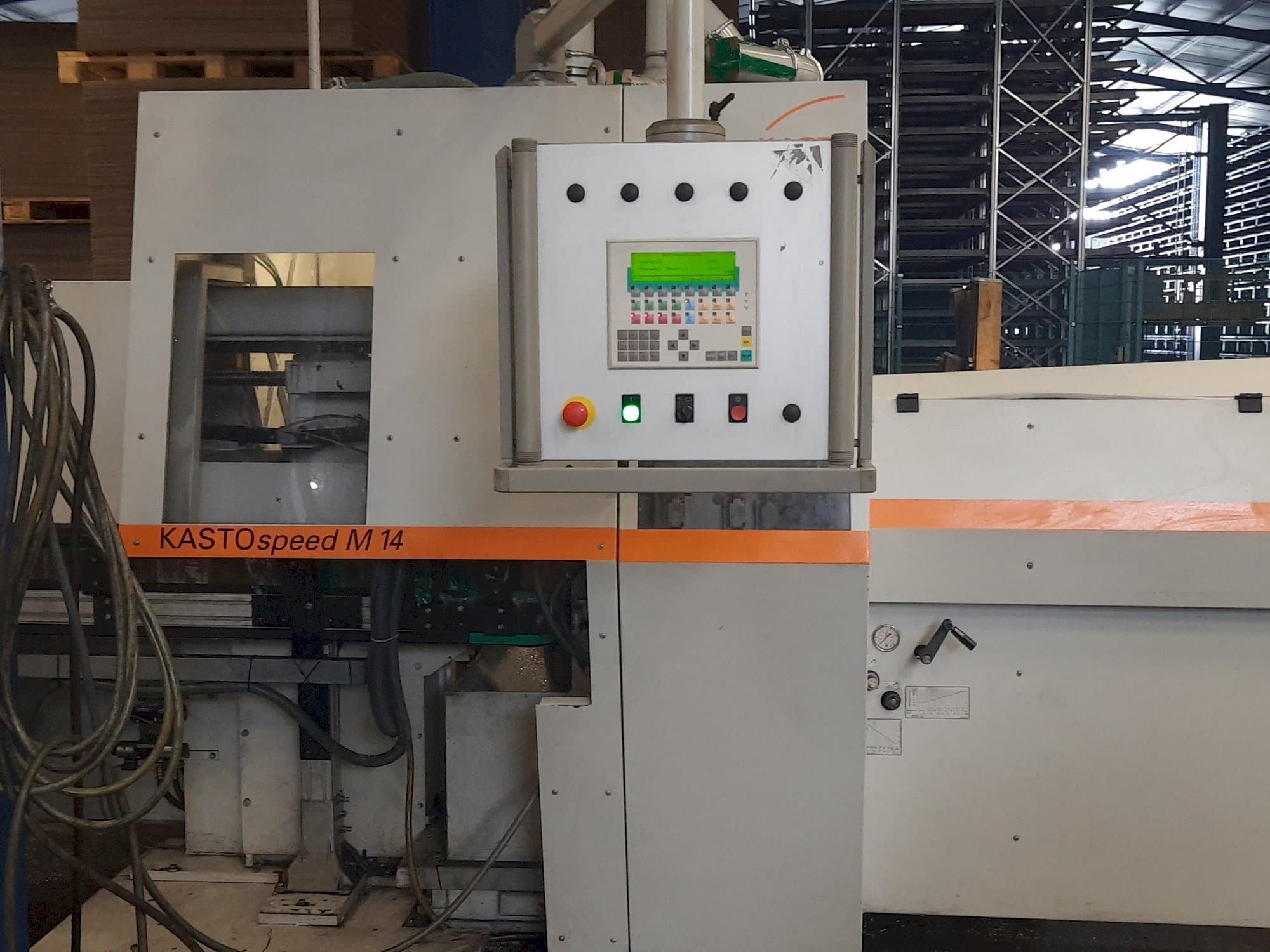 Front view of KASTO speed M14 machine