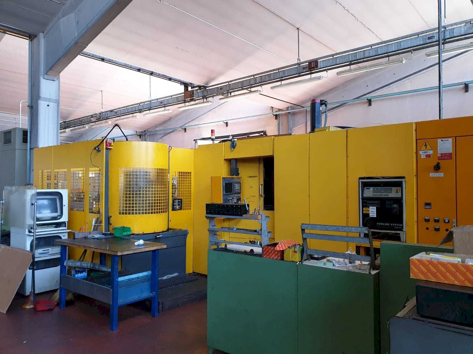 Front view of Mandelli Thunder 500 machine